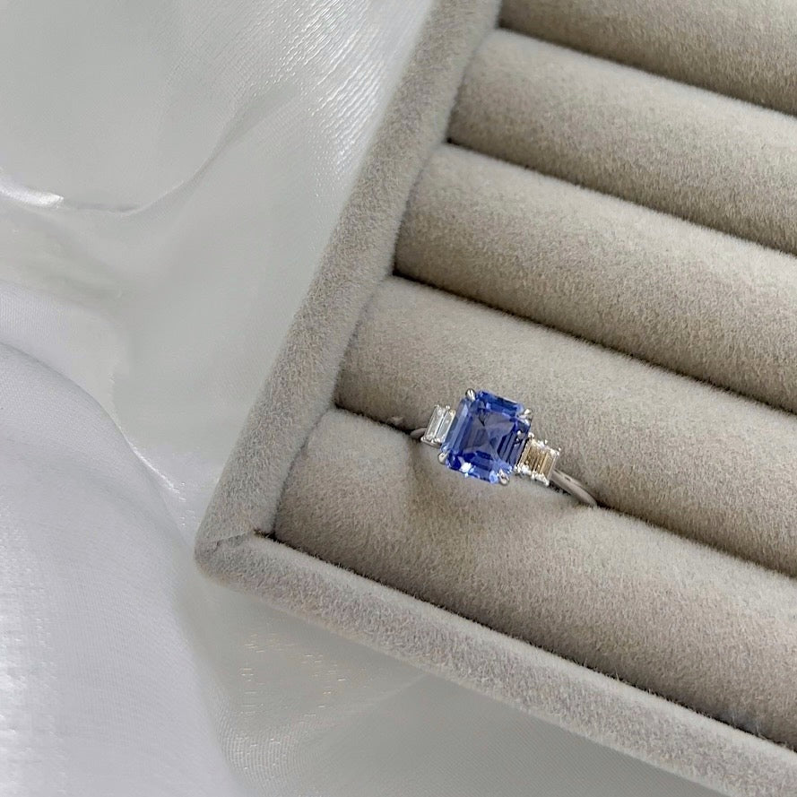 18K White Gold 2.07 ctw Sapphire Ring