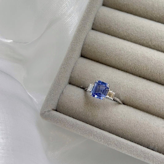 18K White Gold 2.07 ctw Sapphire Ring