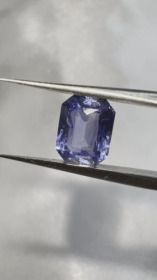 Blue sapphire 1.23cts