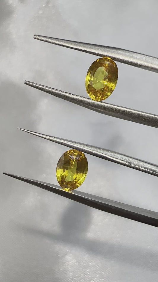 Pair of yellow sapphire 2.25cts (2pcs)